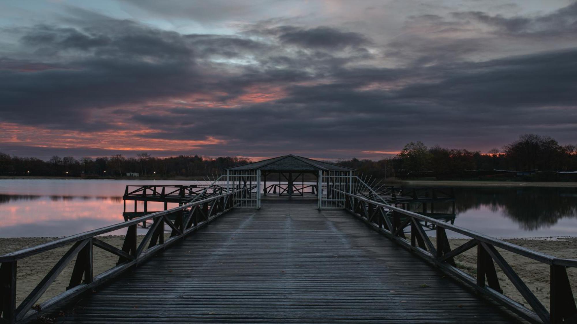 Drents Genieten - Lavendelheide Met Uitzicht Op Het Water Erm Exterior photo